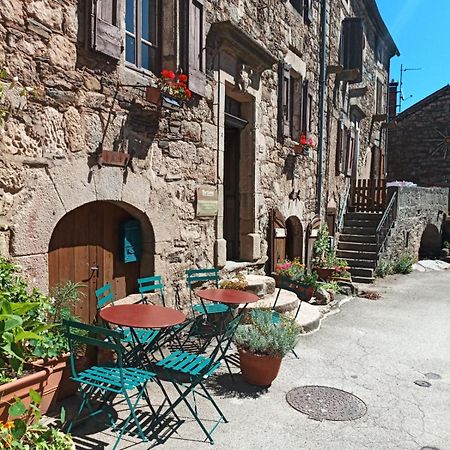 The Tavern Castelnau-Pegayrols Exterior photo