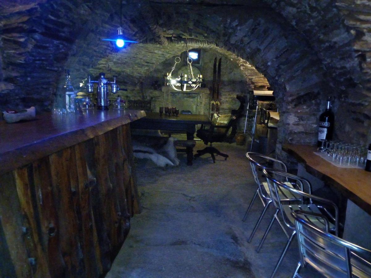 The Tavern Castelnau-Pegayrols Exterior photo